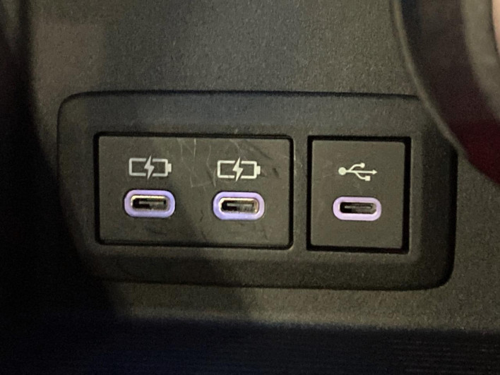 2023 Toyota Harrier Hybrid 6AA-AXUH80 (UW-69ef57d5bab5e)[29]