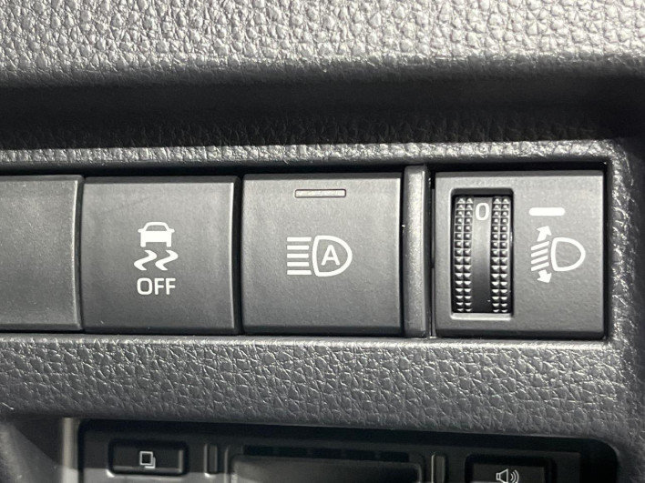 2023 Toyota Harrier Hybrid 6AA-AXUH80 (UW-69ef57d6b7fb8)[20]