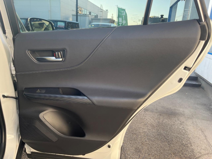 2025 Toyota Harrier Hybrid 6AA-AXUH80 (UW-69ef57d95d410)[21]