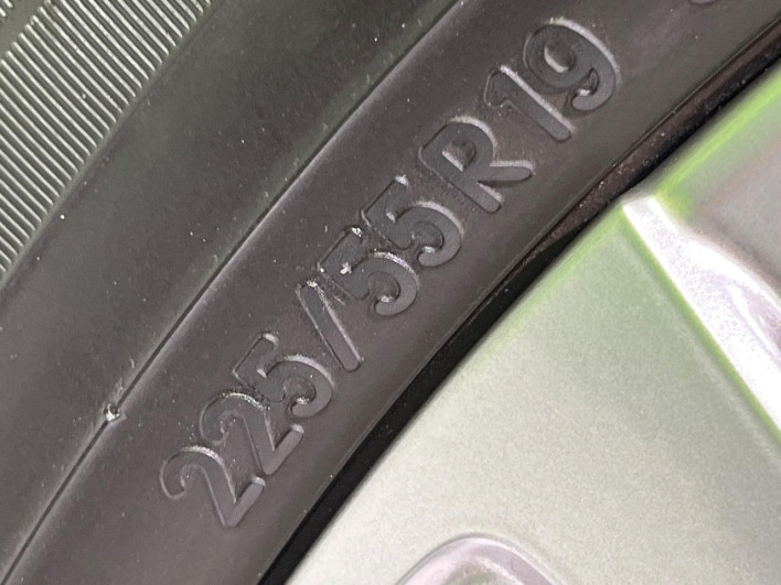 2020 Toyota Harrier Hybrid 6AA-AXUH85 (UW-69ef57d9ce316)[13]