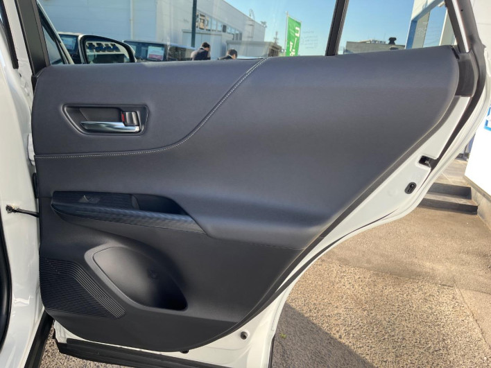 2023 Toyota Harrier Hybrid 6AA-AXUH85 (UW-69ef57db4a87e)[21]
