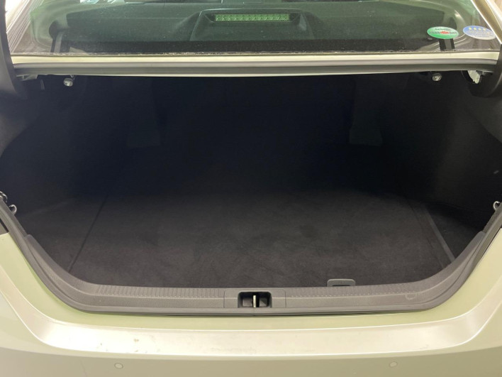 2019 Toyota Camry DAA-AXVH70 (UW-69ef57db7a562)[22]