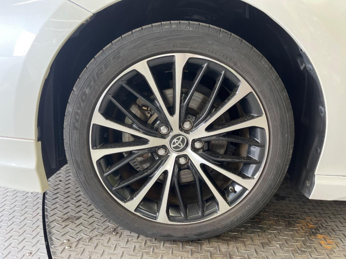 2019 Toyota Camry DAA-AXVH70 (UW-69ef57db7a562)[12]