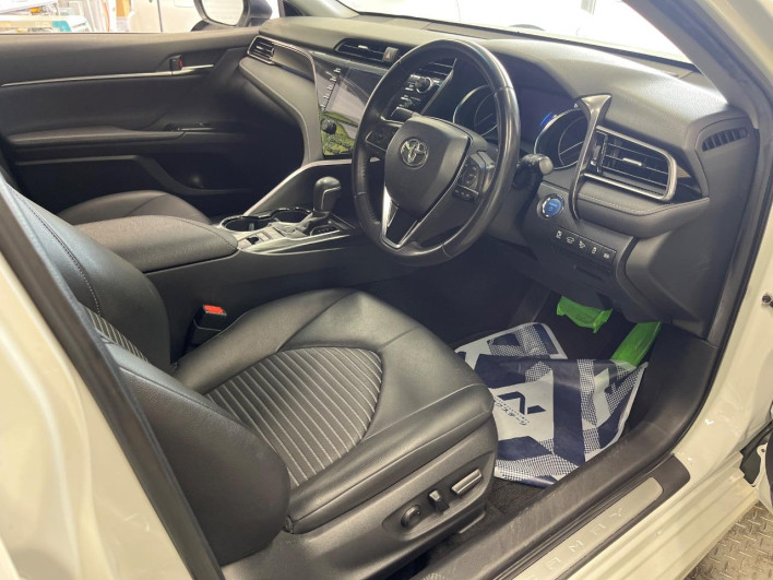 2019 Toyota Camry DAA-AXVH70 (UW-69ef57db7a562)[15]