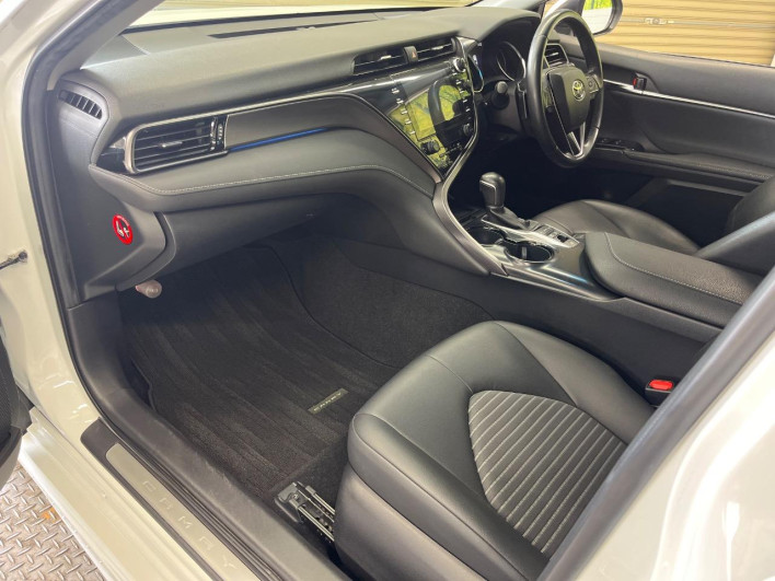 2019 Toyota Camry DAA-AXVH70 (UW-69ef57db7a562)[28]