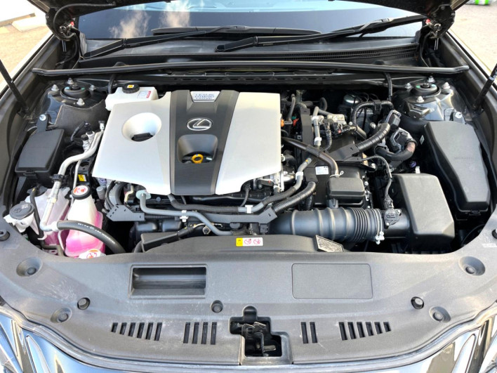 2020 Lexus ES 6AA-AXZH11 (UW-69ef57dbd91dc)[4]