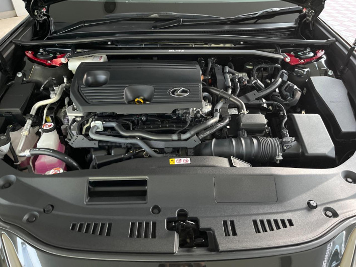 2022 Lexus ES 6AA-AXZH11 (UW-69ef57dc67f79)[4]