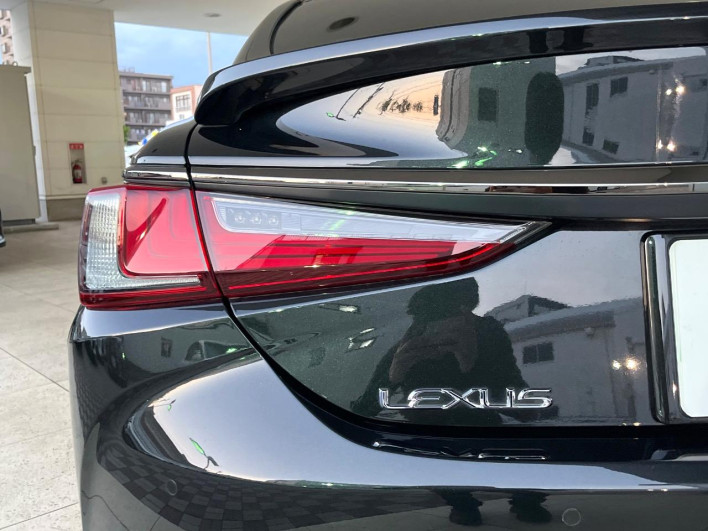 2022 Lexus ES 6AA-AXZH11 (UW-69ef57dc67f79)[13]