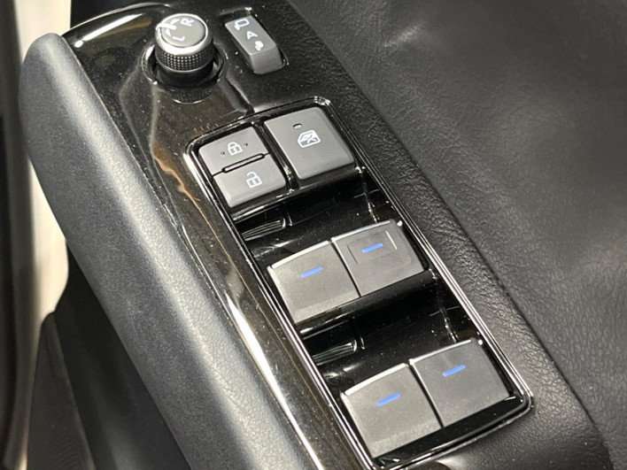 2021 Toyota Alphard Hybrid 6AA-AYH30W (UW-69ef57dd94e74)[28]