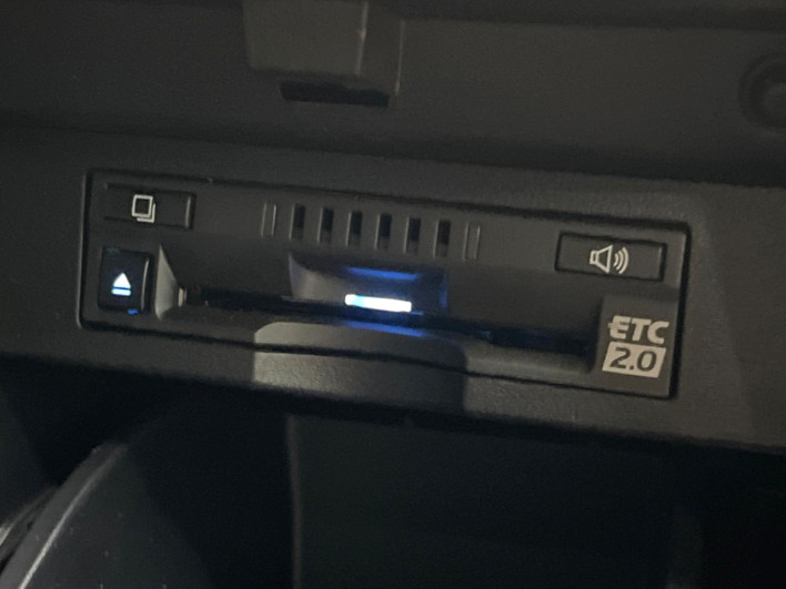 2021 Toyota Alphard Hybrid 6AA-AYH30W (UW-69ef57dd94e74)[26]