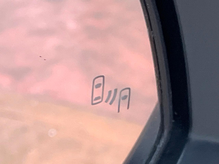 2021 Toyota Alphard Hybrid 6AA-AYH30W (UW-69ef57dd94e74)[21]