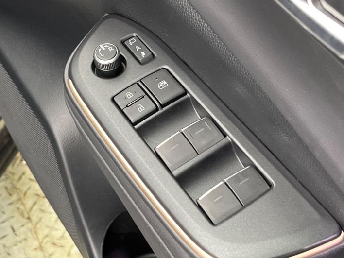 2023 Toyota Crown Crossover 6AA-AZSH35 (UW-69ef57e06e507)[5]