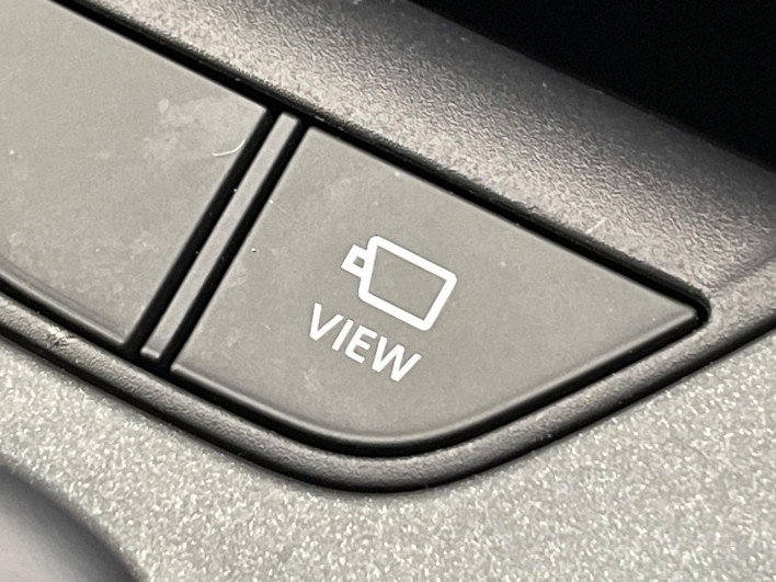 2023 Toyota Crown Crossover 6AA-AZSH35 (UW-69ef57e06e507)[21]