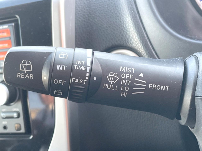 2015 Mitsubishi ek Custom DBA-B11W (UW-69ef57e24b2fd)[28]