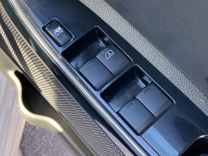 2017 Nissan DAYZ ROOX DBA-B21A (UW-69ef57e5f29af)[10]