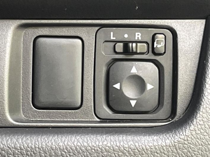 2013 Nissan Days DBA-B21W (UW-69ef57e6b2ddc)[28]