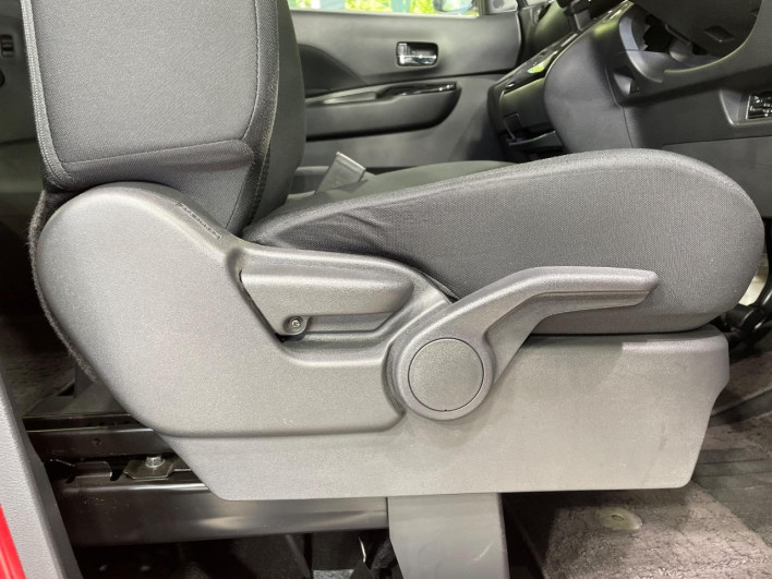 2023 Nissan Roox 5AA-B47A (UW-69ef57f27ea0c)[21]