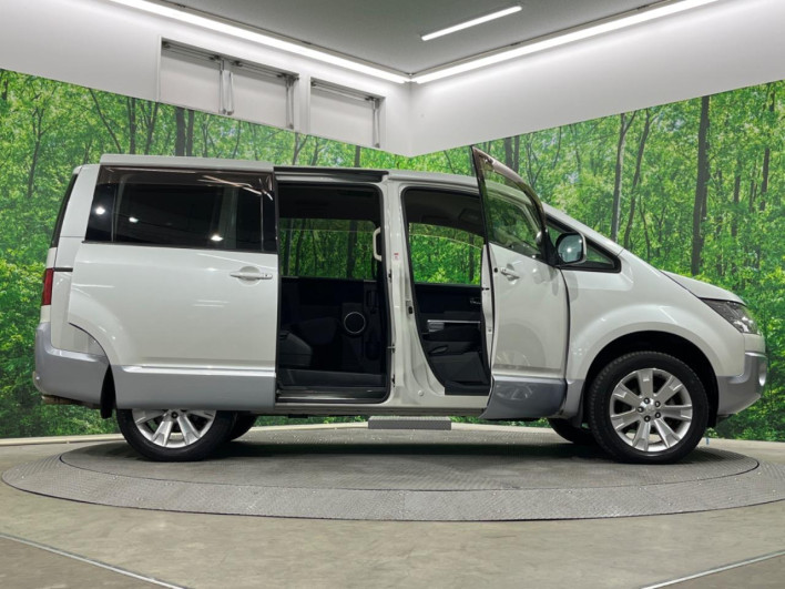 2016 Mitsubishi Delica D:5 LDA-CV1W (UW-69ef57f76d07c)[12]