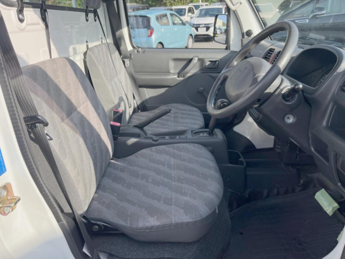 2006 Suzuki Carry Truck EBD-DA63T (UW-69ef57fe80ff3)[26]