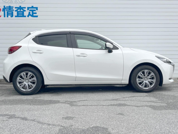 2022 Mazda Mazda2 5BA-DJLFS (UW-69ef5801eb04c)[9]