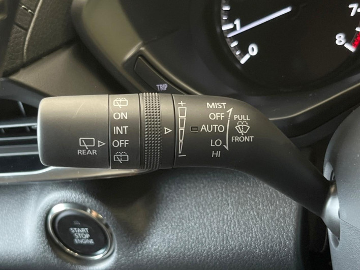 2023 Mazda MX-30 5AA-DREJ3P (UW-69ef5803bef34)[18]