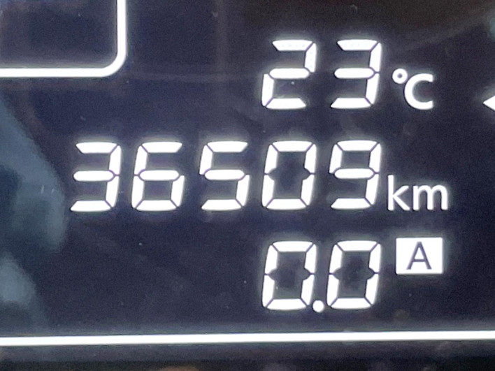 2018 Nissan Note DBA-E12 (UW-69ef5804a88a9)[2]