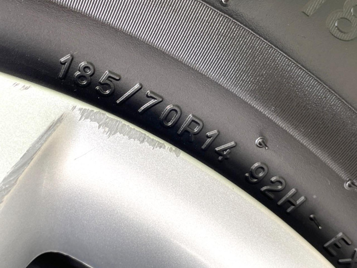 2018 Nissan Note DBA-E12 (UW-69ef5804a88a9)[9]