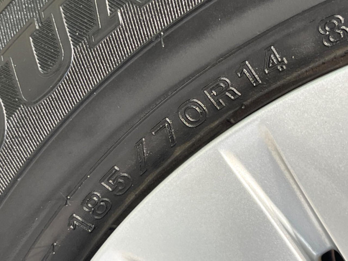 2019 Nissan Note DBA-E12 (UW-69ef5804d1a34)[19]