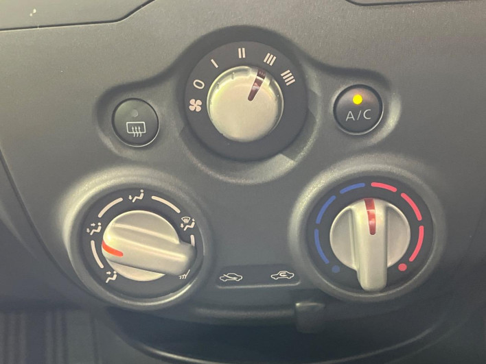 2018 Nissan Note DBA-E12 (UW-69ef5805937f1)[21]