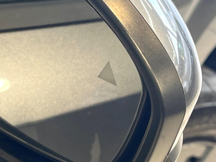 2022 Nissan Note 6AA-E13 (UW-69ef5805a75ba)[9]