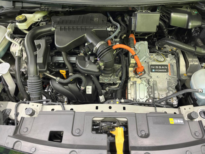 2022 Nissan Note 6AA-E13 (UW-69ef58069d230)[4]