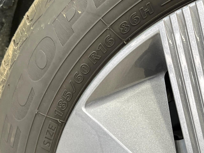 2022 Nissan Note 6AA-E13 (UW-69ef58069d230)[24]