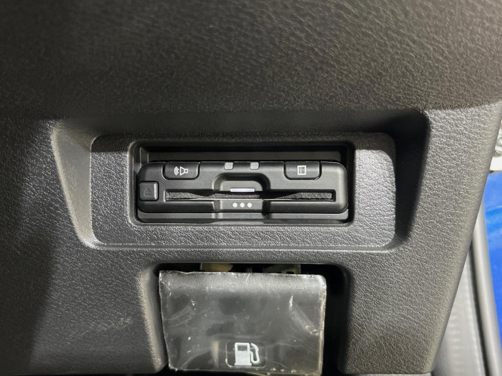 2023 Nissan Note 6AA-E13 (UW-69ef580732a4a)[21]