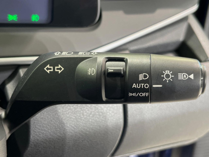 2023 Nissan Note 6AA-E13 (UW-69ef580732a4a)[25]