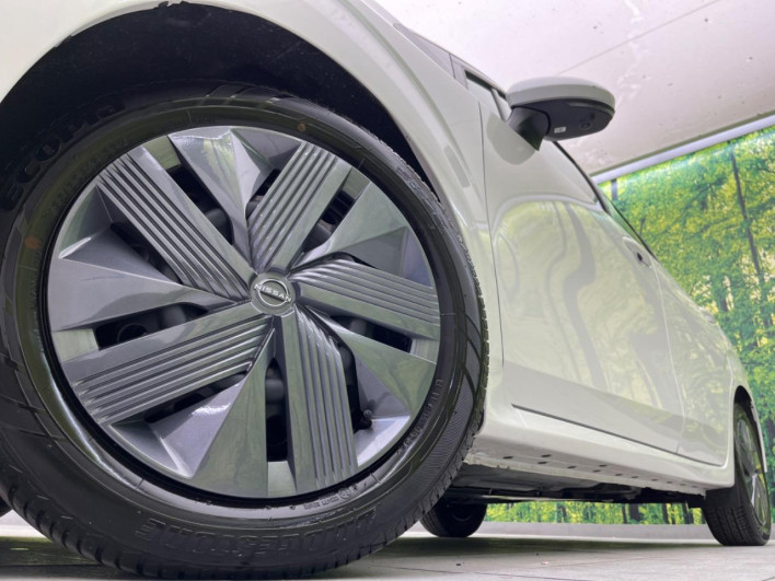 2023 Nissan Note 6AA-E13 (UW-69ef58076e3a6)[19]