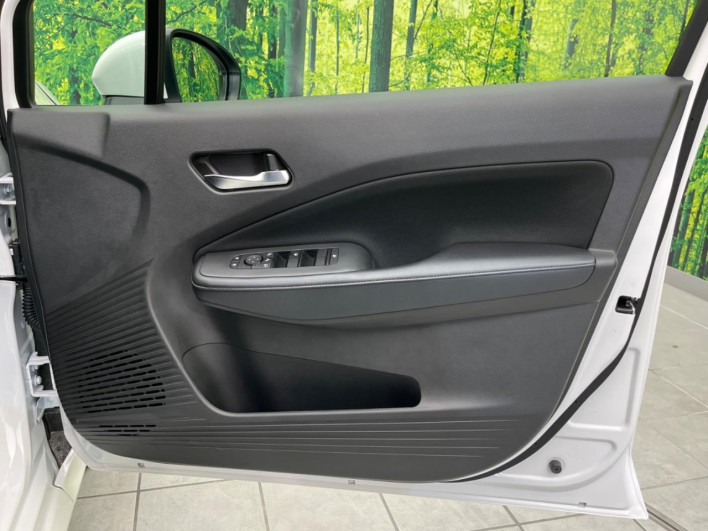 2023 Nissan Note 6AA-E13 (UW-69ef58076e3a6)[4]