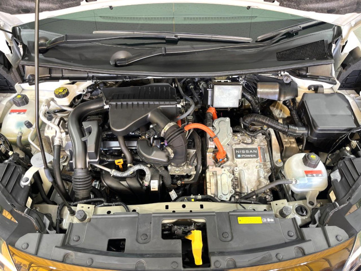 2022 Nissan Aura 6AA-FE13 (UW-69ef580c0416c)[6]