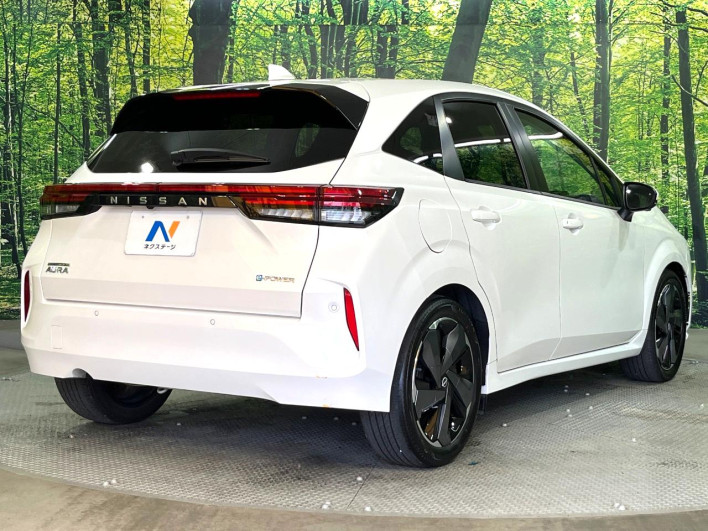 2022 Nissan Aura 6AA-FE13 (UW-69ef580c0416c)[12]