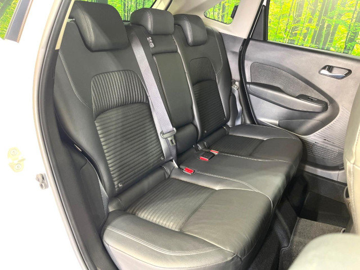 2022 Nissan Aura 6AA-FE13 (UW-69ef580c0416c)[29]