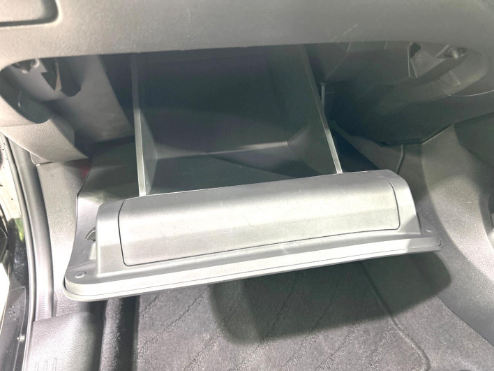 2022 Nissan Aura 6AA-FE13 (UW-69ef580c6e9be)[11]