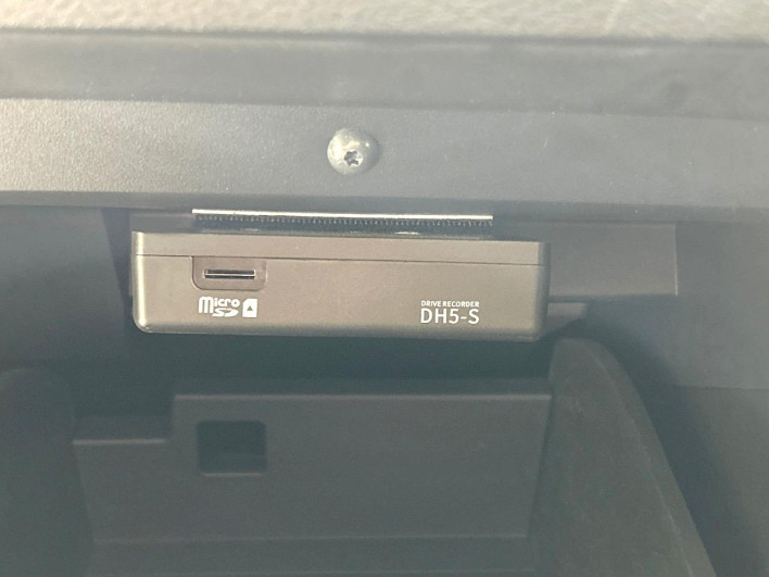 2022 Nissan Aura 6AA-FE13 (UW-69ef580c6e9be)[12]