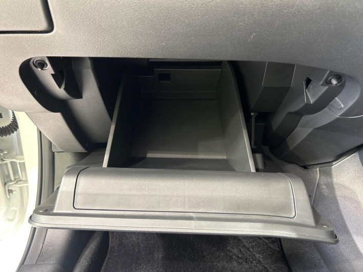 2022 Nissan Aura 6AA-FE13 (UW-69ef580ca9263)[7]