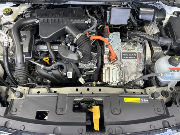 2022 Nissan Aura 6AA-FE13 (UW-69ef580ca9263)[4]