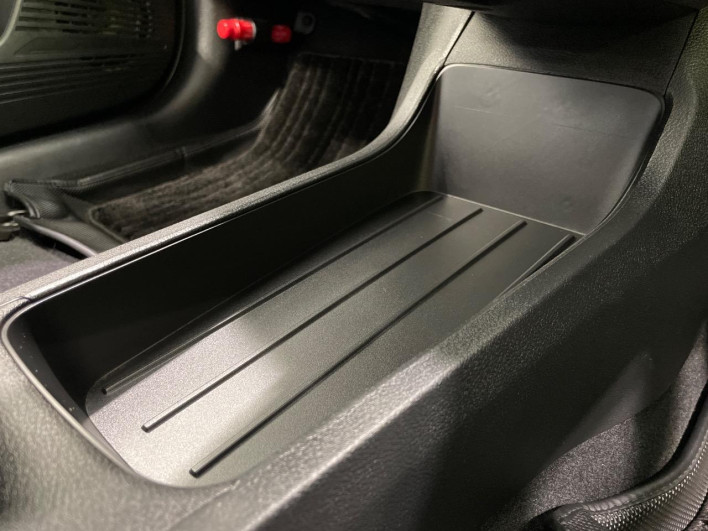 2022 Nissan Aura 6AA-FE13 (UW-69ef580cd56cb)[25]