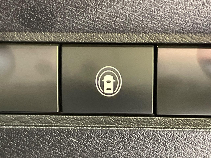 2022 Nissan Aura 6AA-FE13 (UW-69ef580cd56cb)[16]