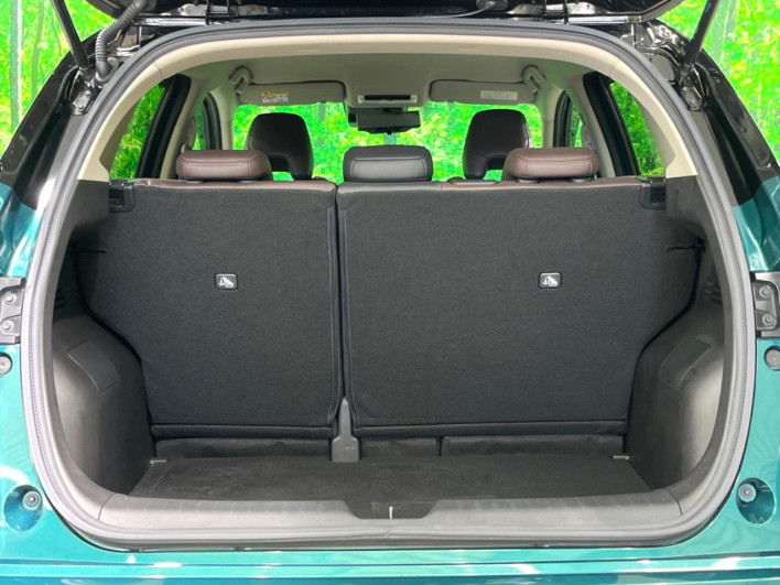 2025 Nissan Aura 6AA-FE13 (UW-69ef580ee0bb7)[16]