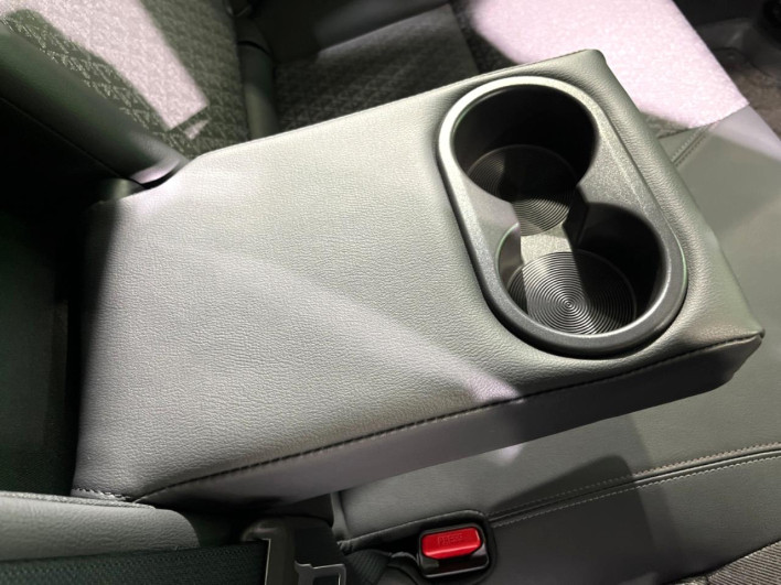 2025 Nissan Aura 6AA-FE13 (UW-69ef580ee0bb7)[29]