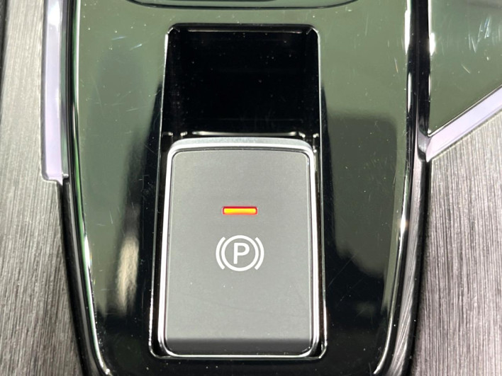 2025 Nissan Aura 6AA-FE13 (UW-69ef580ee0bb7)[22]