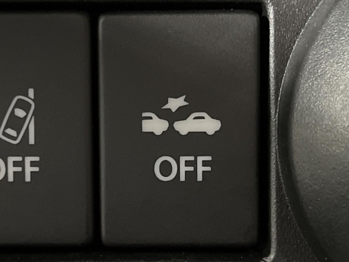 2016 Suzuki Ignis DAA-FF21S (UW-69ef580f07966)[24]