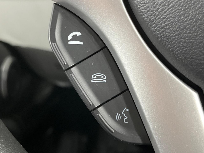 2016 Suzuki Ignis DAA-FF21S (UW-69ef580f07966)[28]